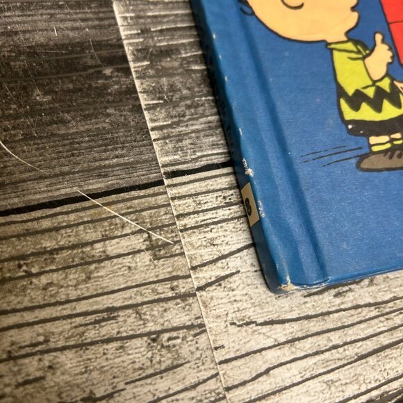 1980s Charlie Brown's Cyclopedia Featuring Stars and Planets Book Volume 8 - Picture 5 of 9